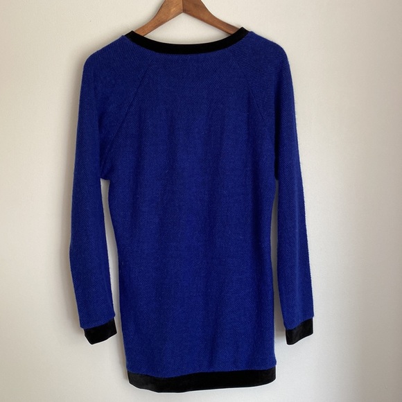 Luca Couture blue ladies top/sweater size small. - Picture 2 of 15